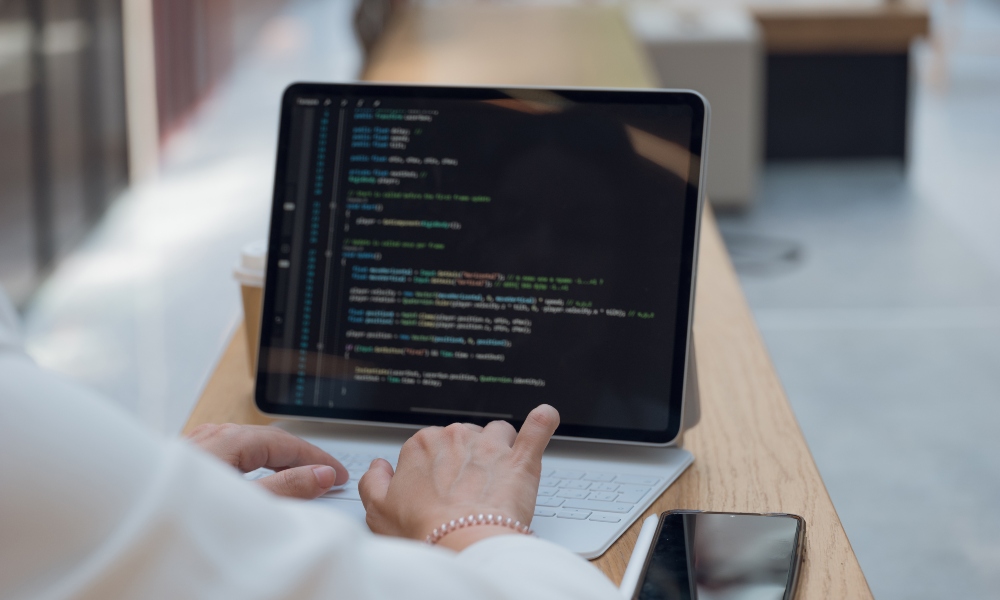 Arenadata показала снижение выручки по итогам первой половины 2025 года